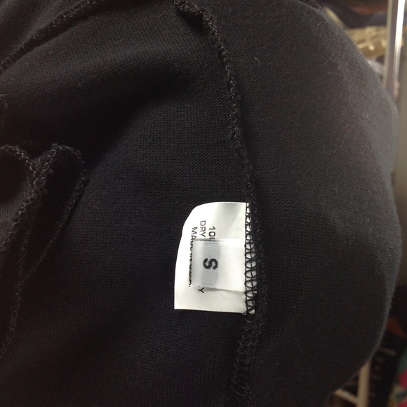 Urban Outfitters Black Sweater W/ 3/4 Sleeves - Picture 6 of 7